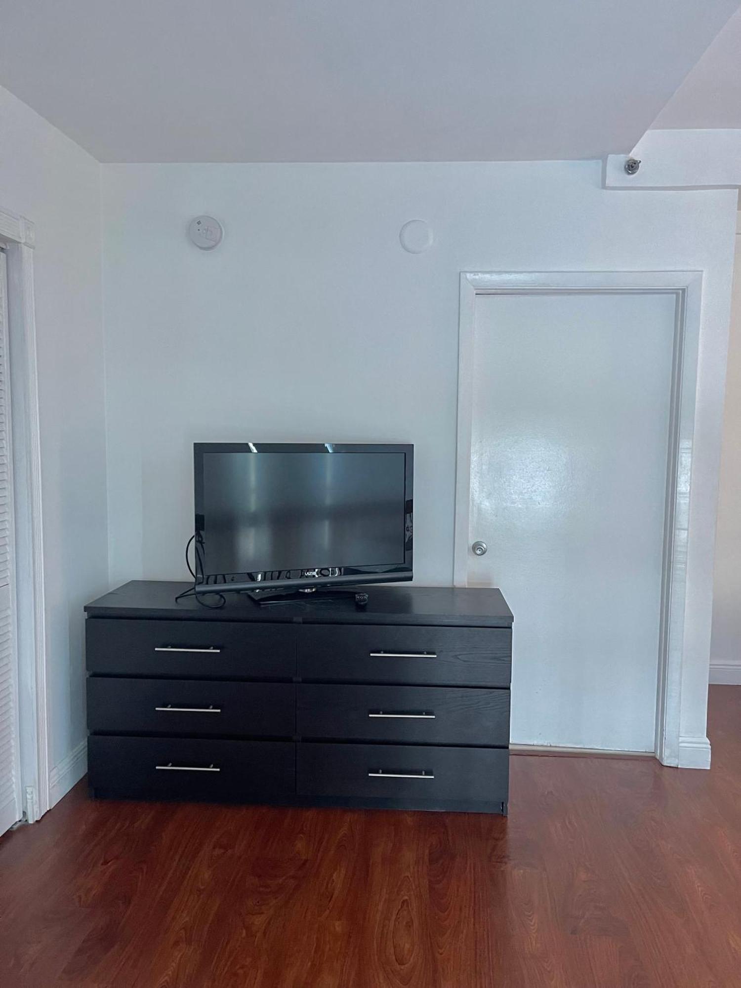 New Point Miami Beach Apartments Екстериор снимка